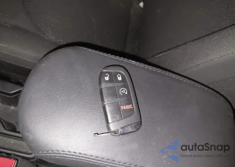 2020 Jeep Renegade Altitude 4X4 из США, поврежденный, VIN ZACNJBBB8LPL15217